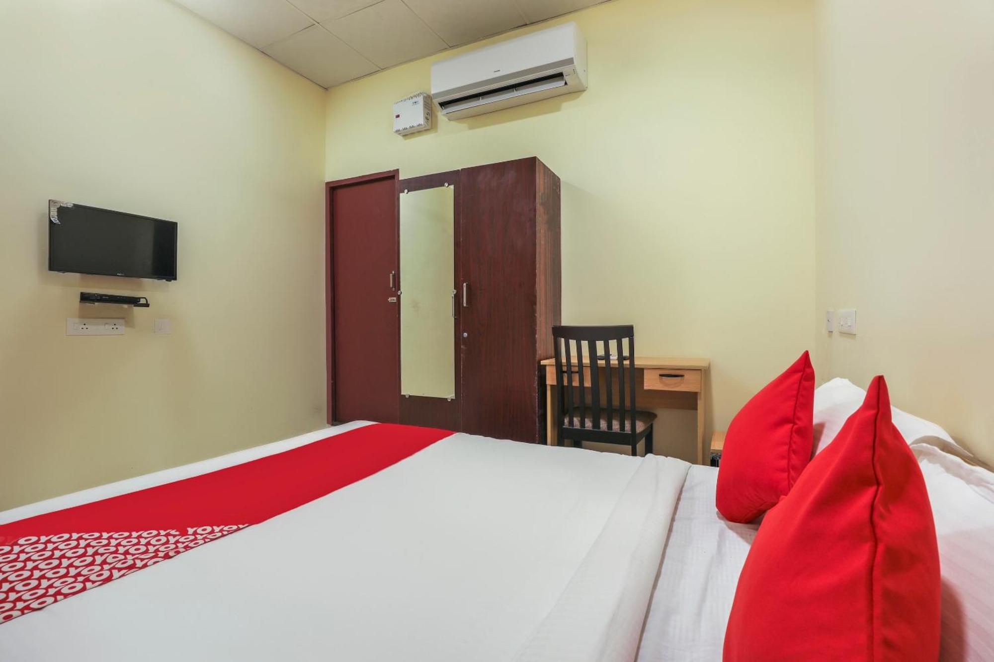 Hotel O Om Sakthi Hotel Puduččéri Exteriér fotografie
