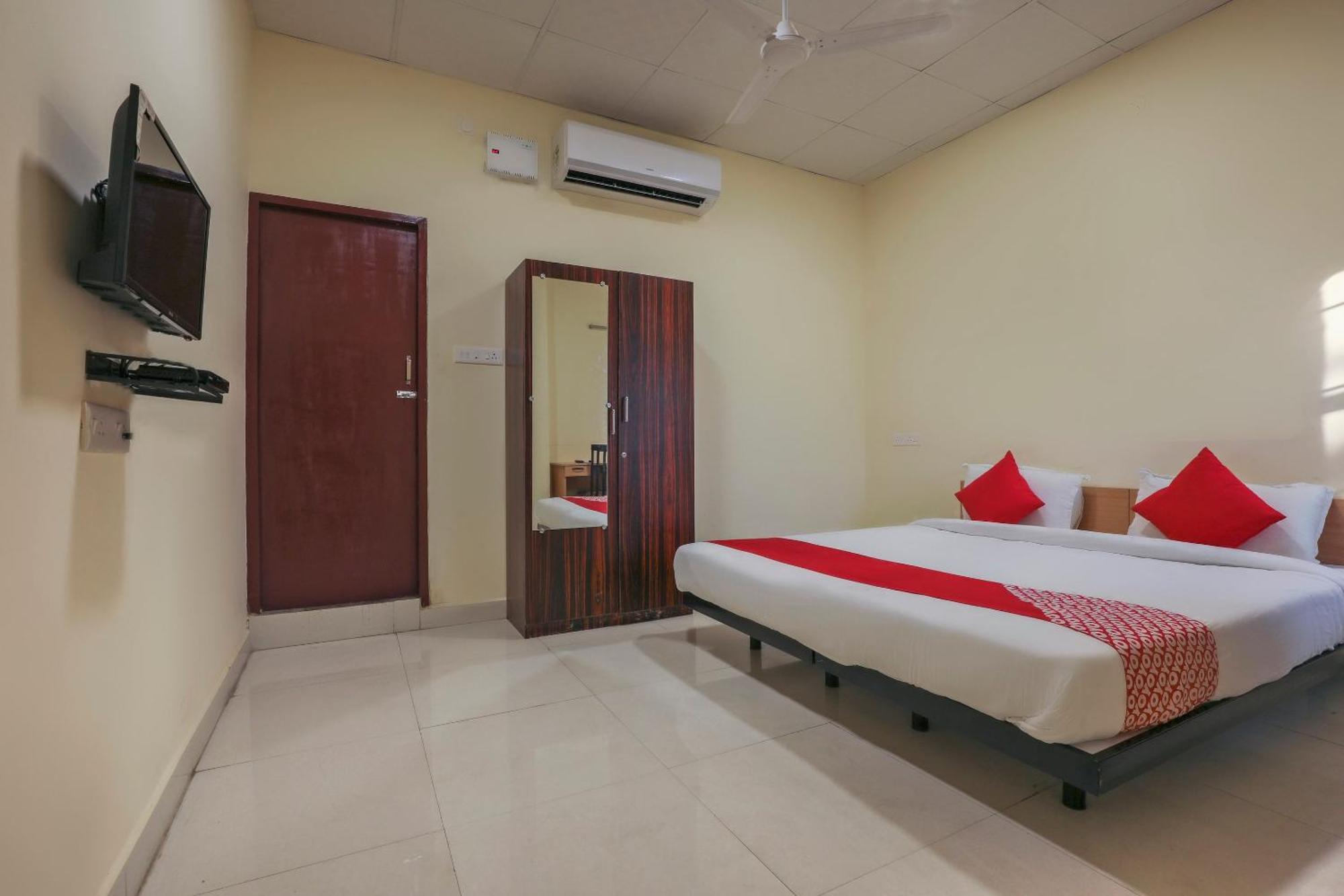 Hotel O Om Sakthi Hotel Puduččéri Exteriér fotografie