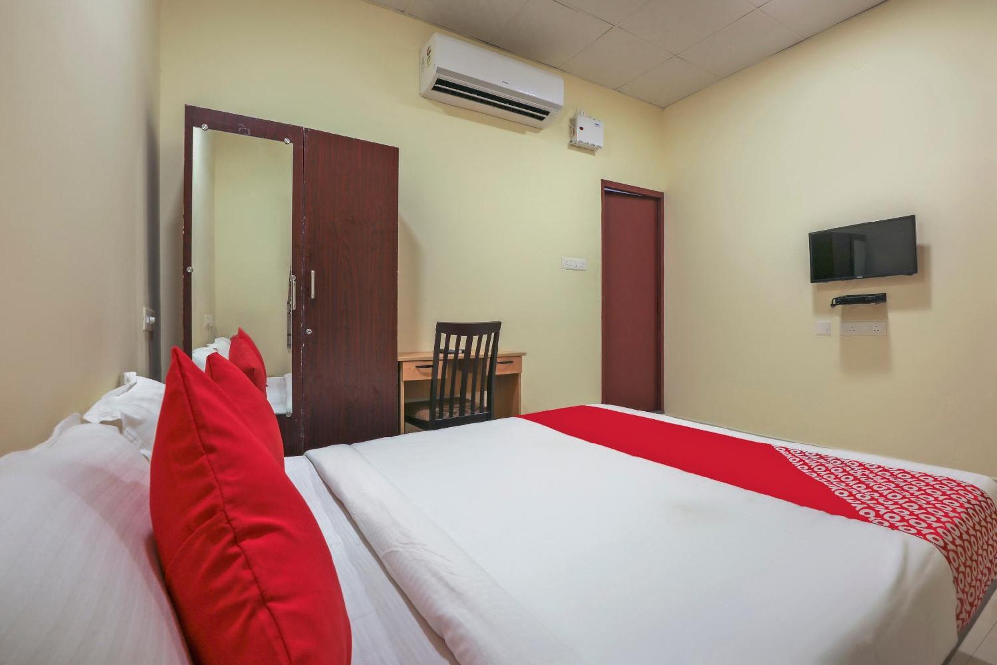 Hotel O Om Sakthi Hotel Puduččéri Exteriér fotografie